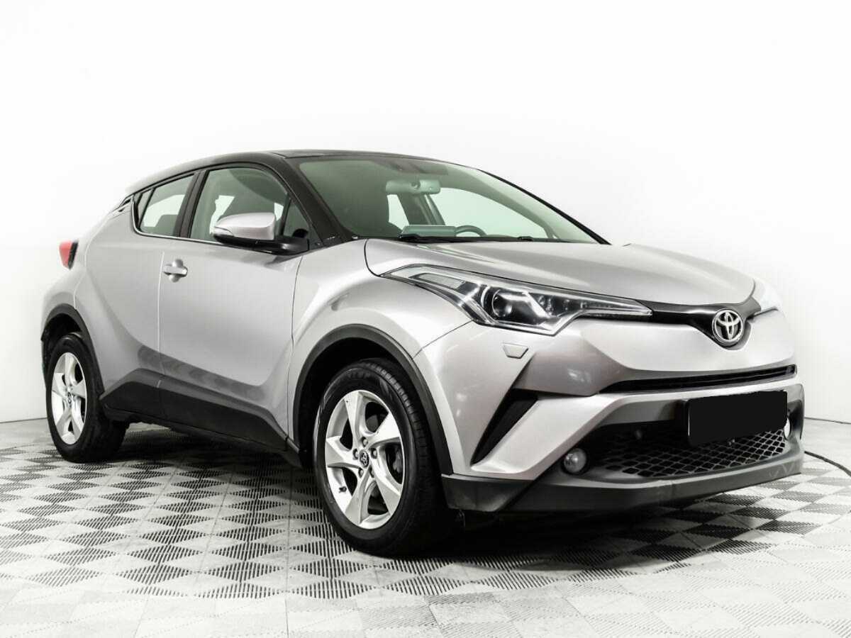 Toyota C-HR 2019 года с пробегом. Фото: #2
