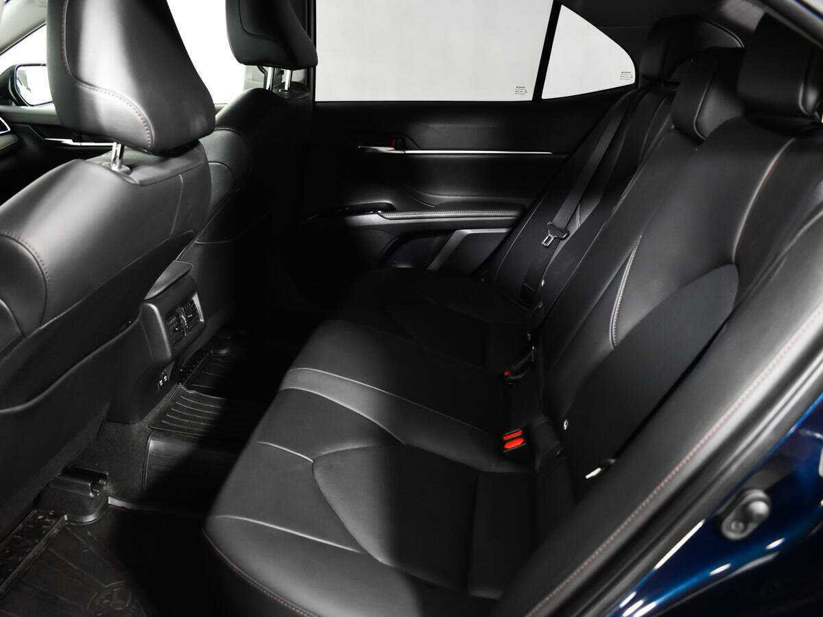 Toyota Camry 2019 года с пробегом. Фото: #11