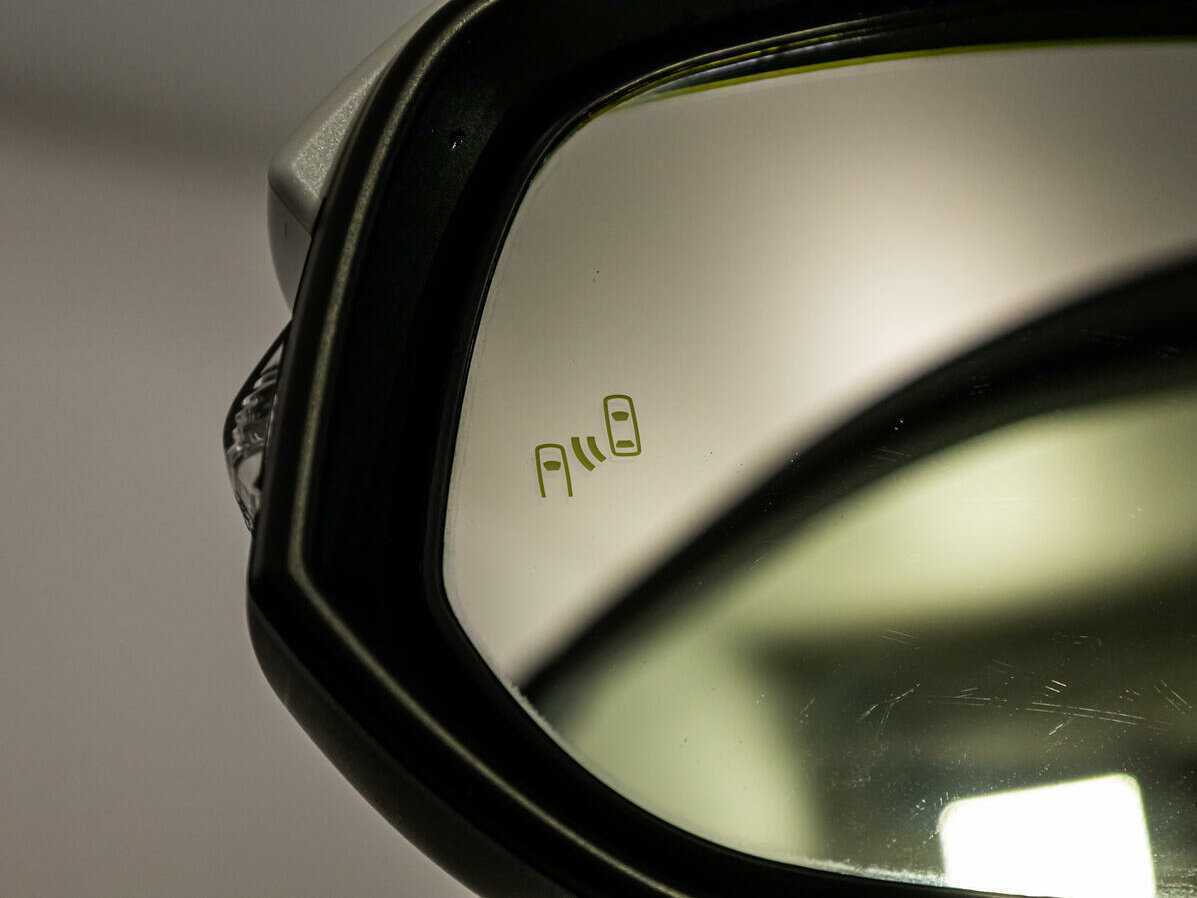 Toyota RAV4 2015 года с пробегом. Фото: #23