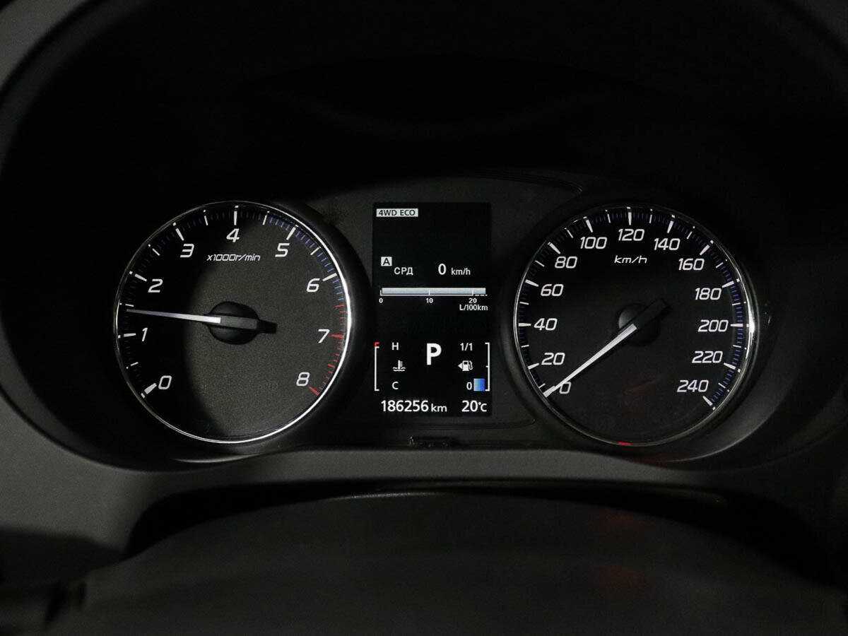 Mitsubishi Outlander 2013 года с пробегом. Фото: #11