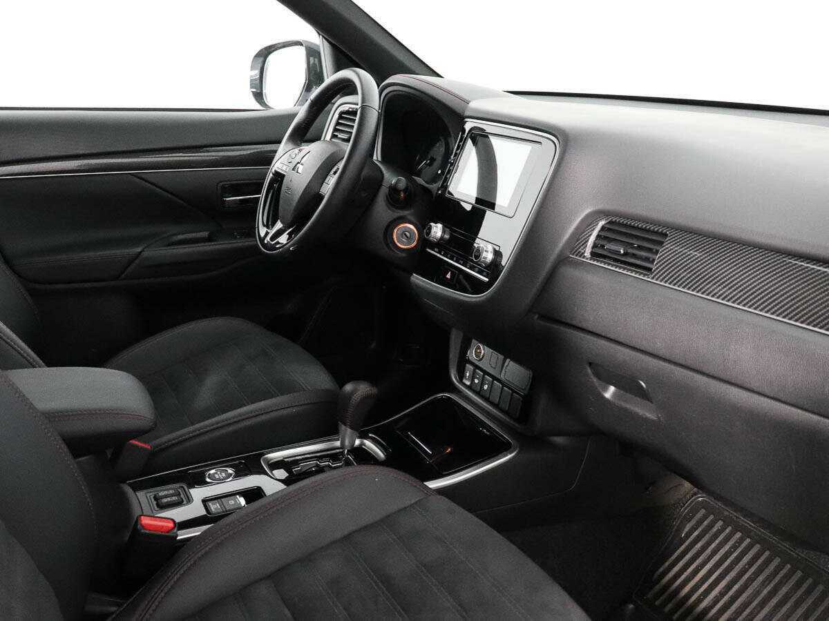 Mitsubishi Outlander 2021 года с пробегом. Фото: #8