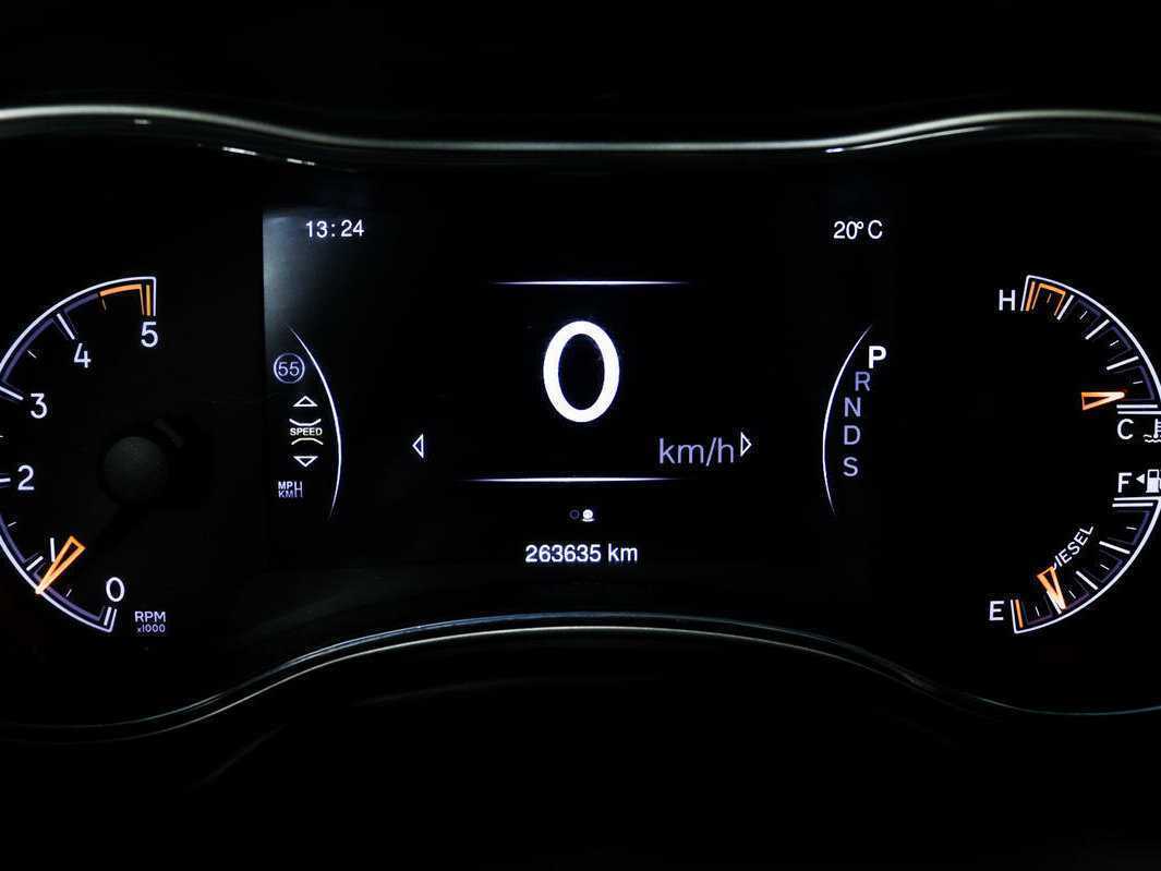 Jeep Grand Cherokee 2013 года с пробегом. Фото: #9