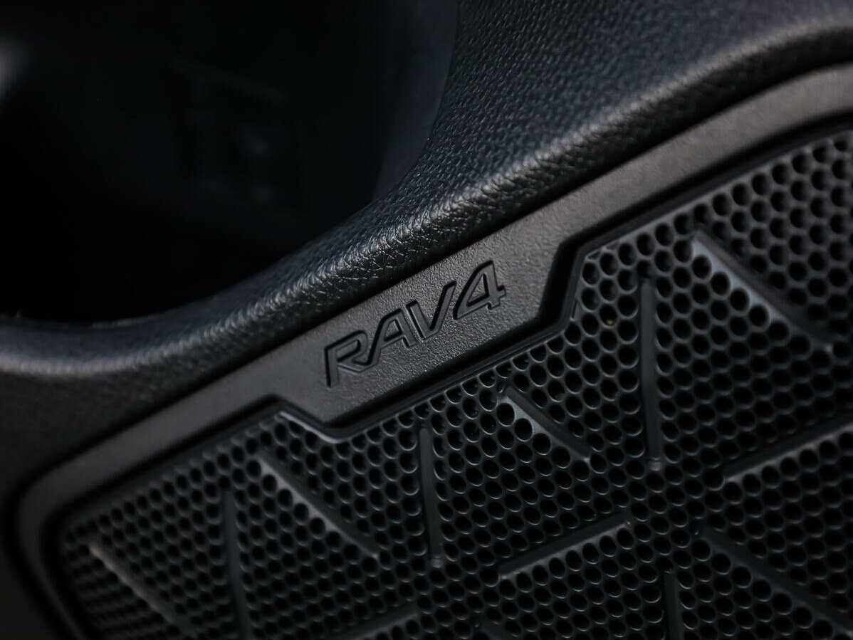 Toyota RAV4 2021 года с пробегом. Фото: #16