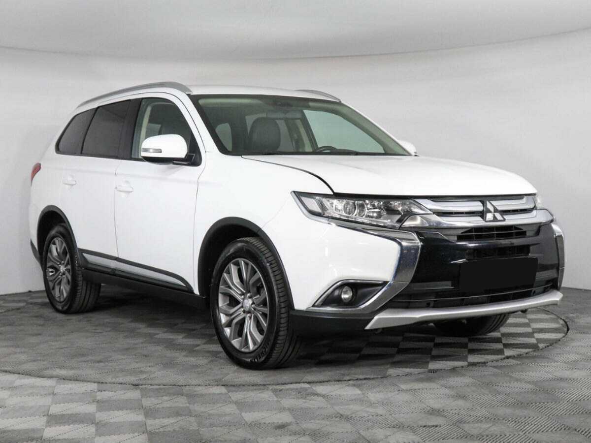 Mitsubishi Outlander 2015 года с пробегом. Фото: #2