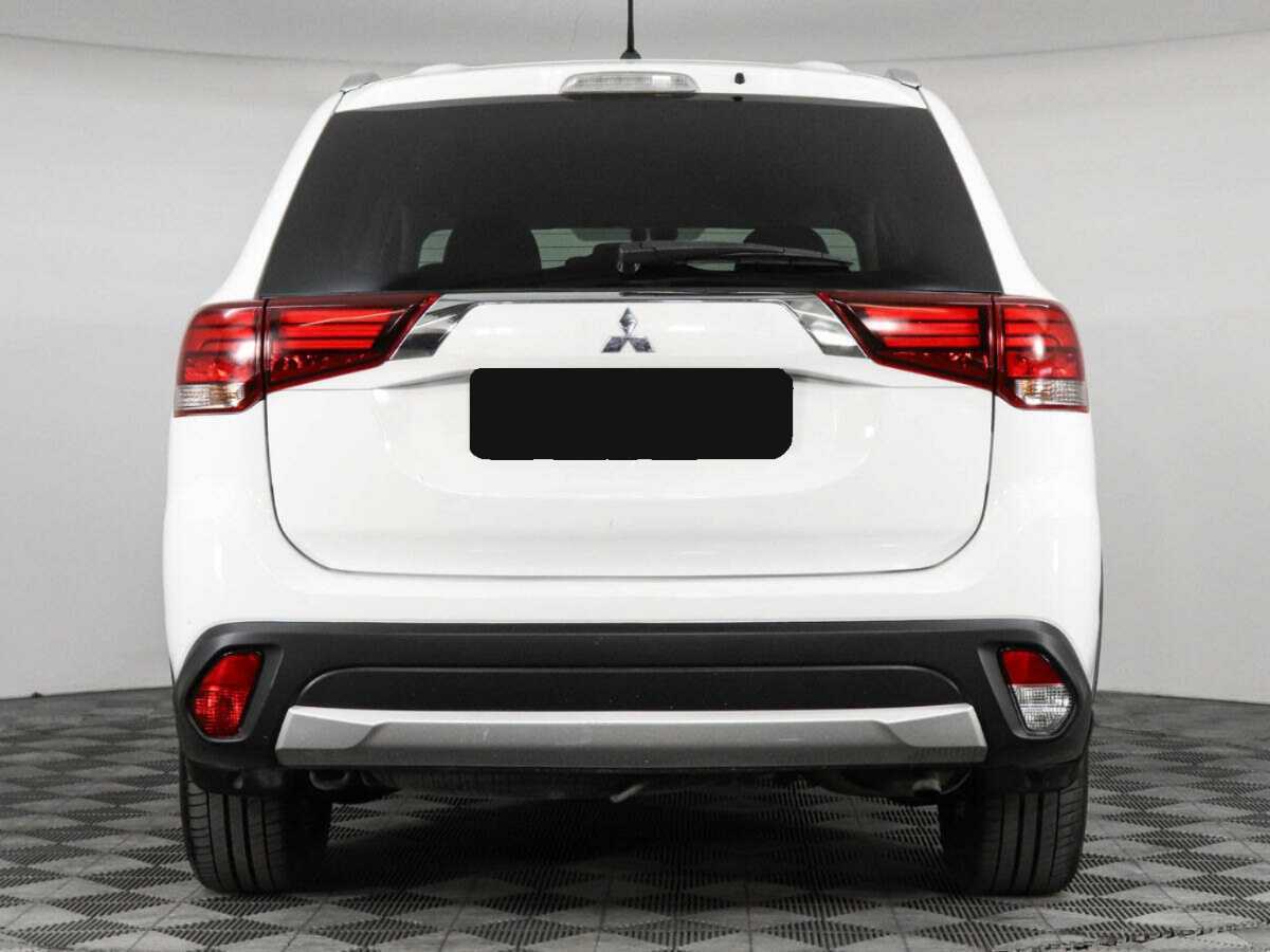Mitsubishi Outlander 2015 года с пробегом. Фото: #5