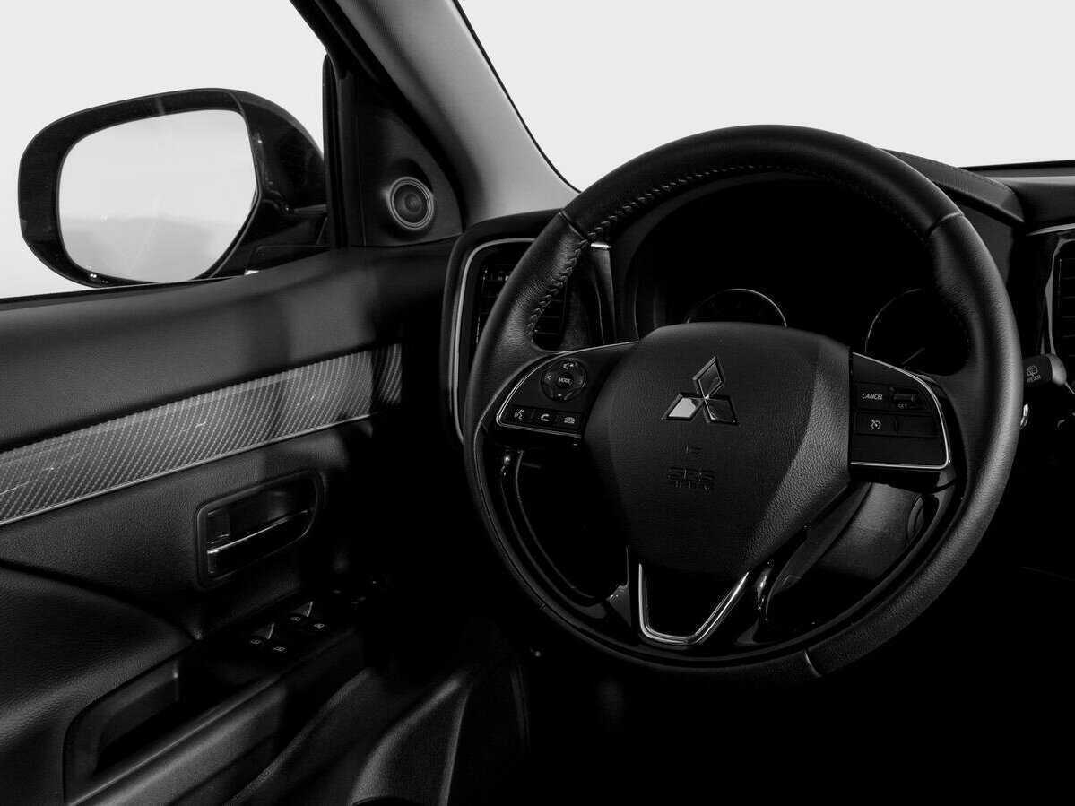 Mitsubishi Outlander 2021 года с пробегом. Фото: #13
