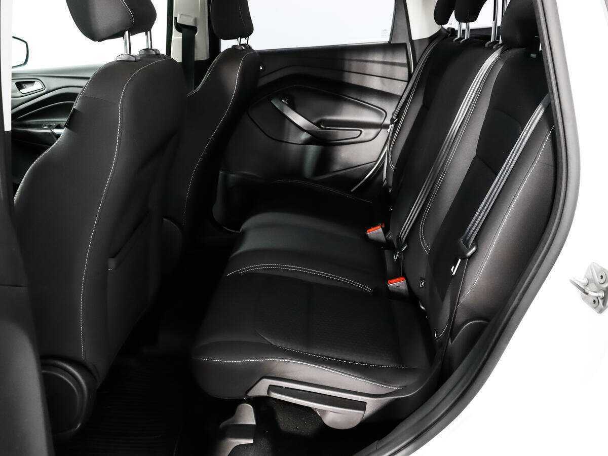 Ford Kuga 2017 года с пробегом. Фото: #6