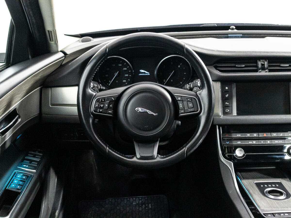 Jaguar XF 2016 года с пробегом. Фото: #22