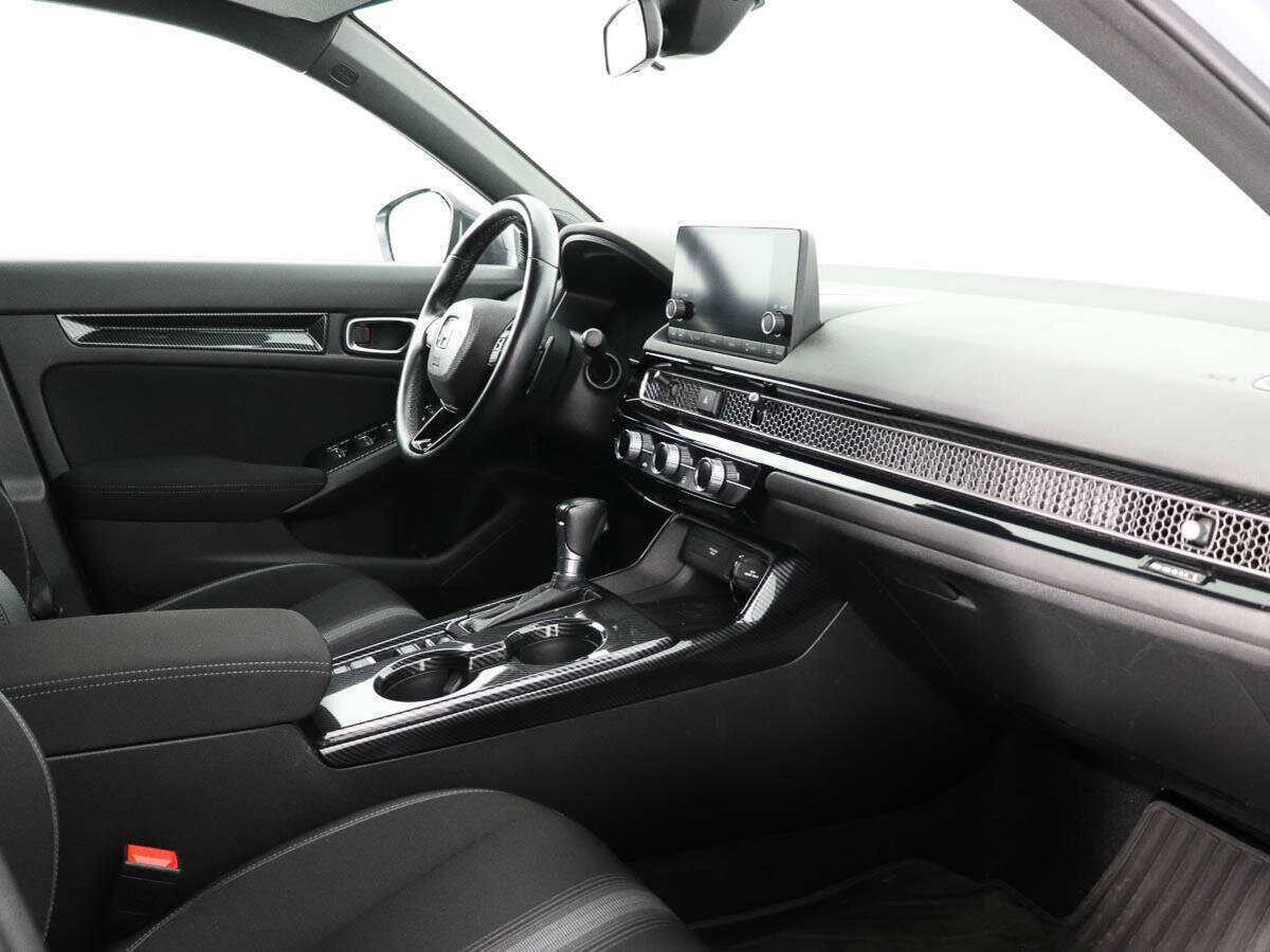 Honda Civic 2022 года с пробегом. Фото: #8