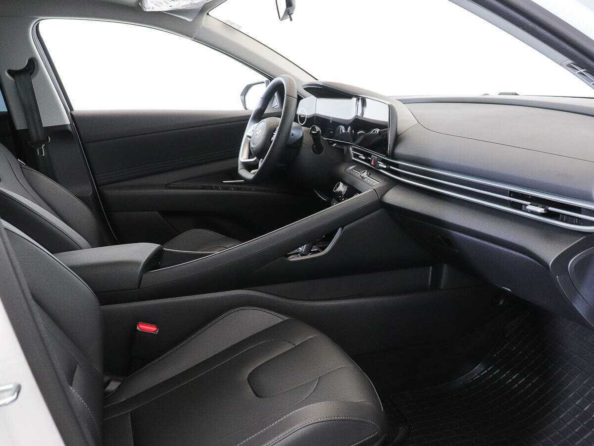 Б/У Хендай Елантра 2024 года. Фото: #7