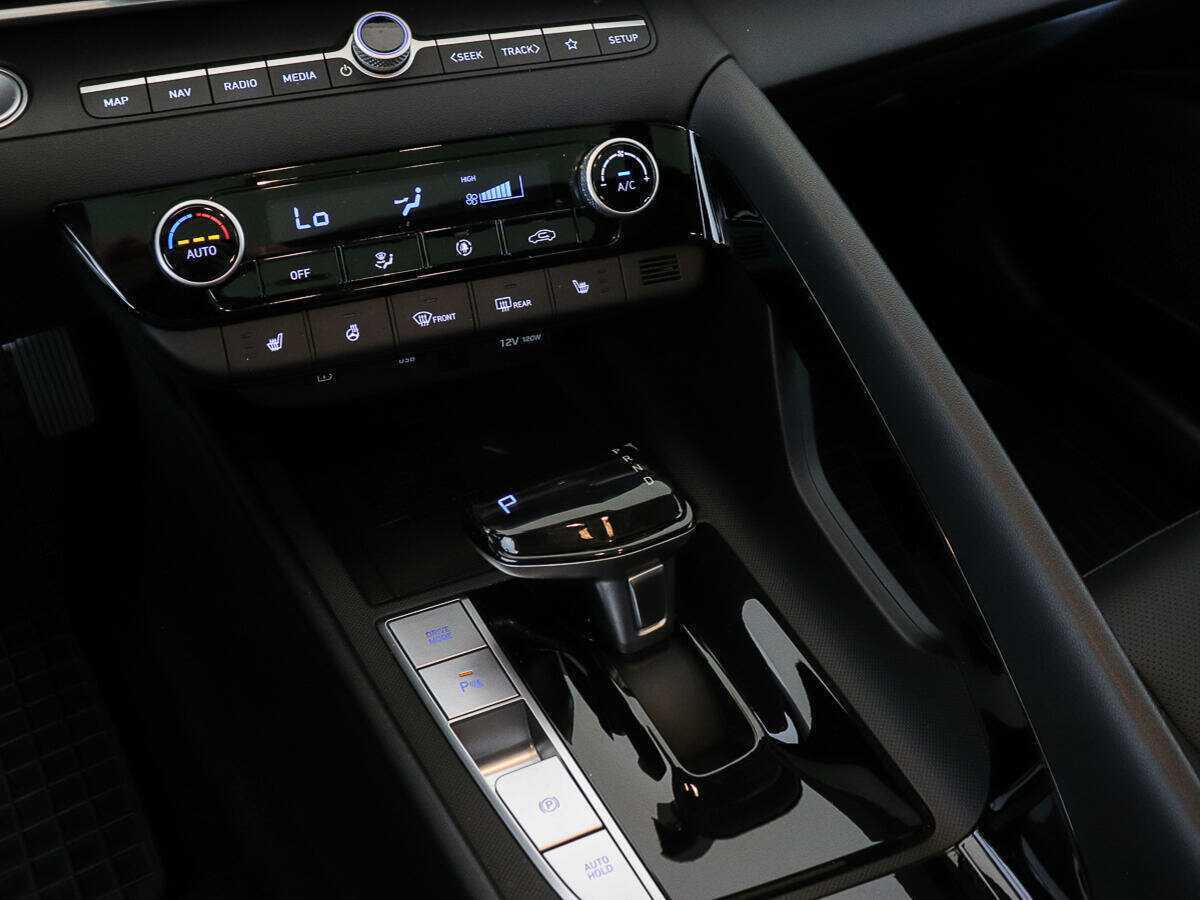 Б/У Хендай Елантра 2024 года. Фото: #12