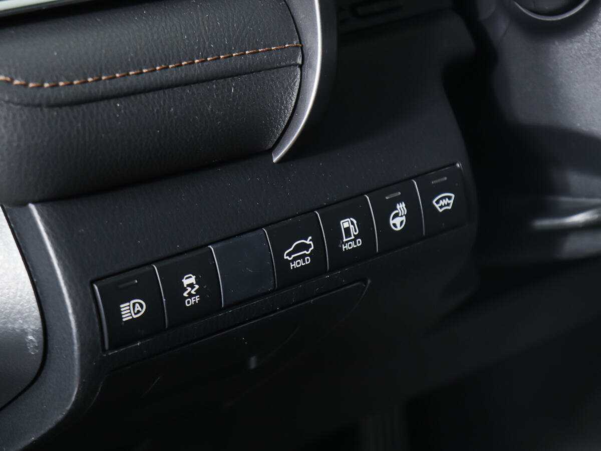 Toyota Camry 2019 года с пробегом. Фото: #16