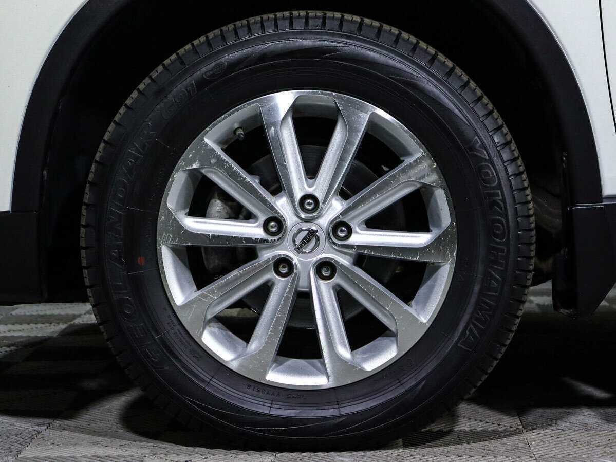 Б/У Ниссан Икс-Трейл 2018 года. Фото: #12