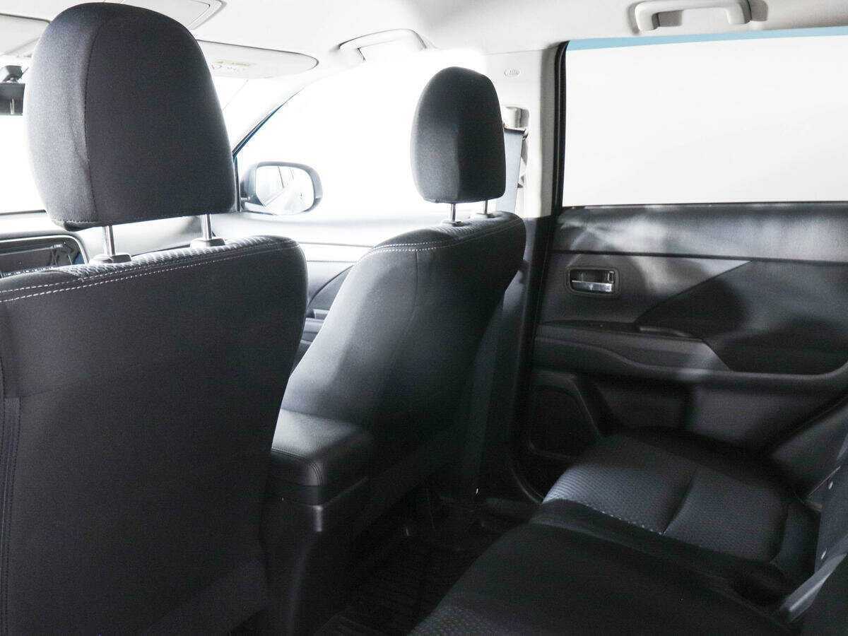 Mitsubishi Outlander 2016 года с пробегом. Фото: #11