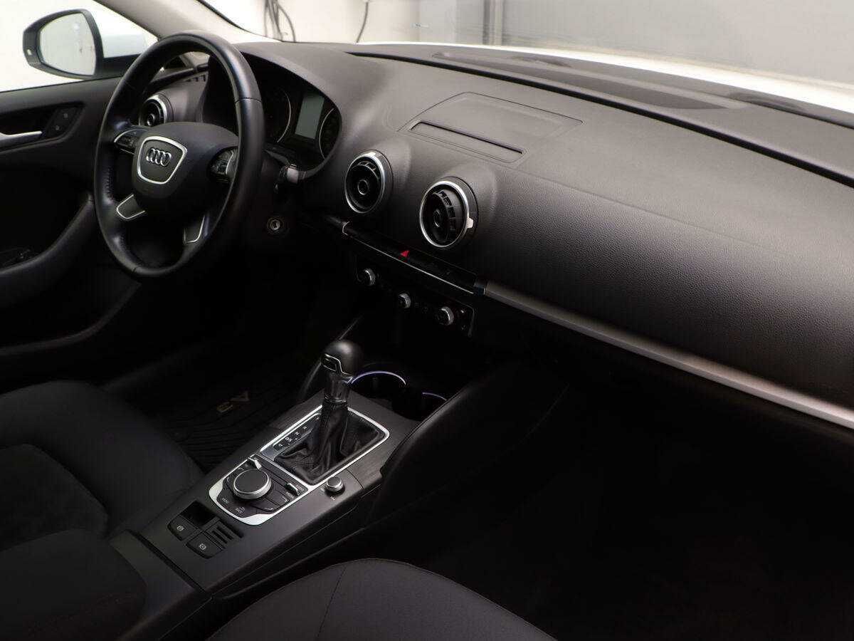 Audi A3 2015 года с пробегом. Фото: #6