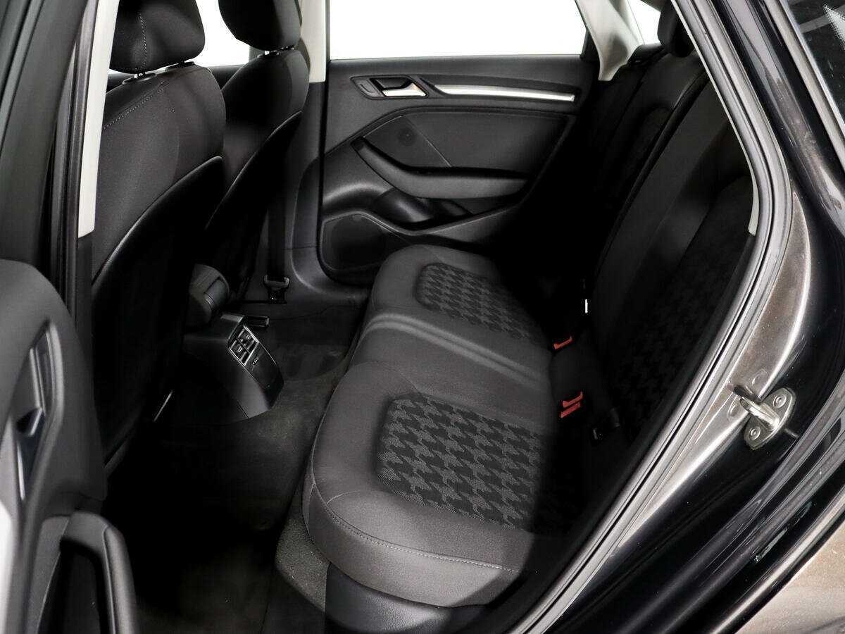 Audi A3 2015 года с пробегом. Фото: #9
