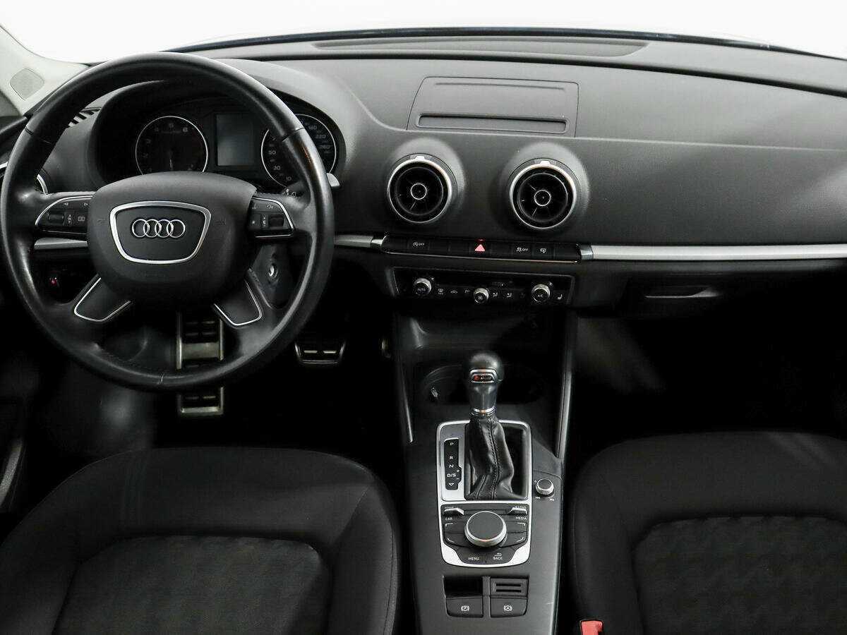 Audi A3 2015 года с пробегом. Фото: #11