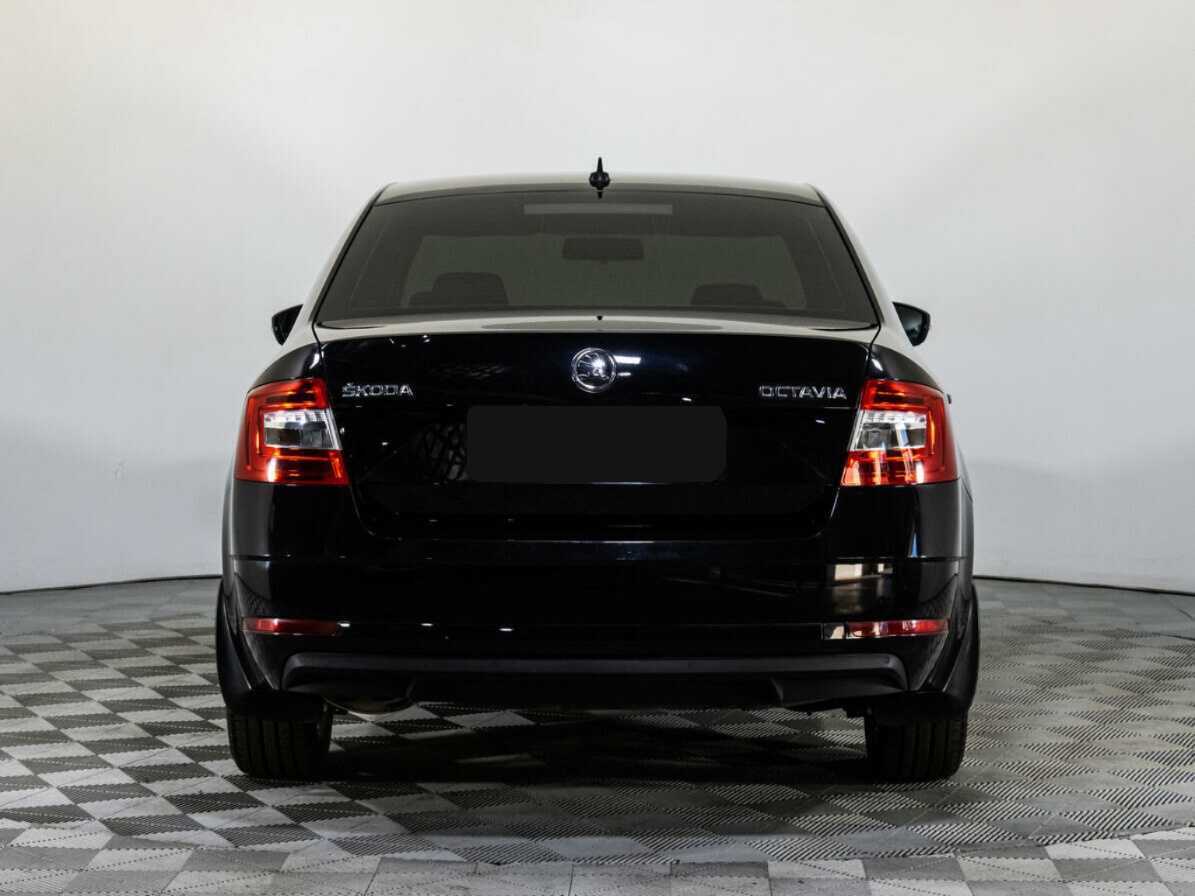 Б/У Шкода Октавия 2018 года. Фото: #5