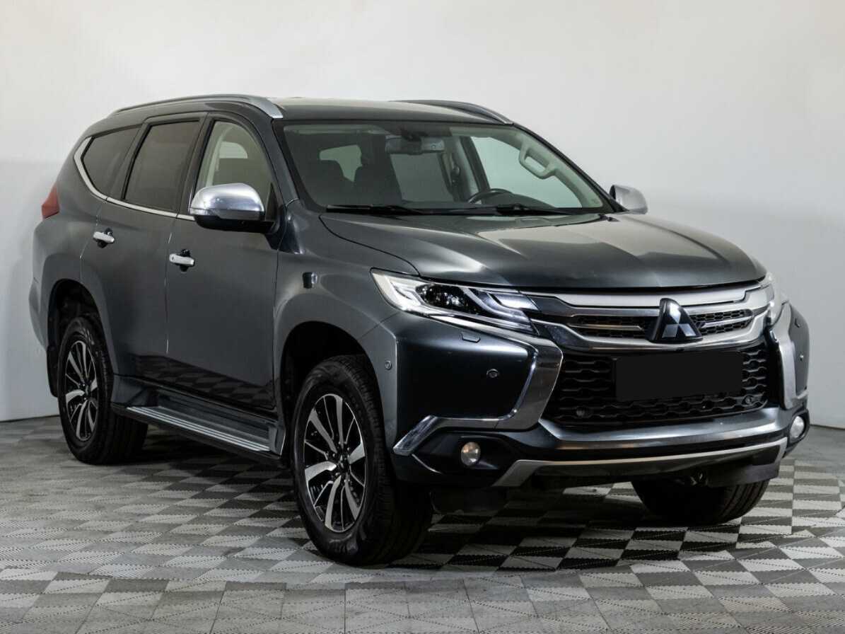 Mitsubishi Pajero Sport 2018 года с пробегом. Фото: #2