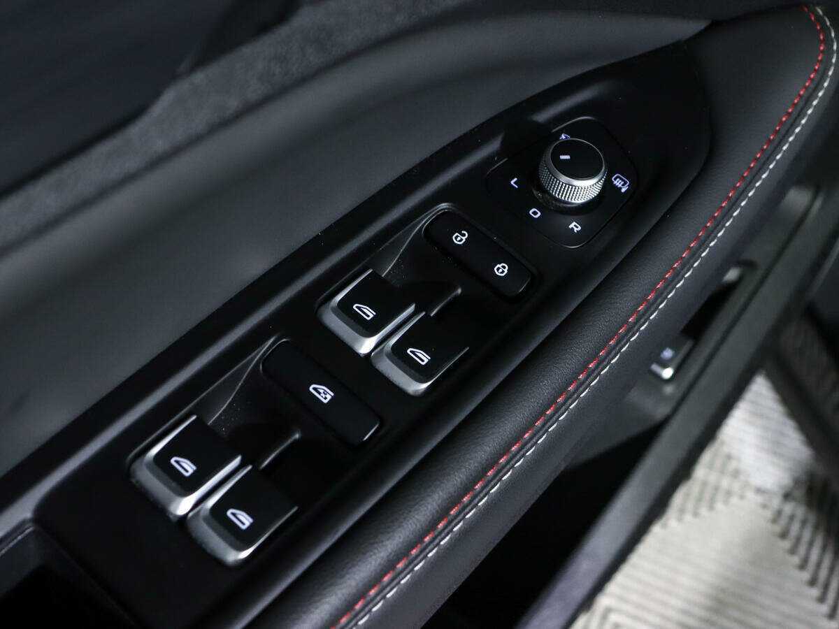 Geely Tugella 2022 года с пробегом. Фото: #17