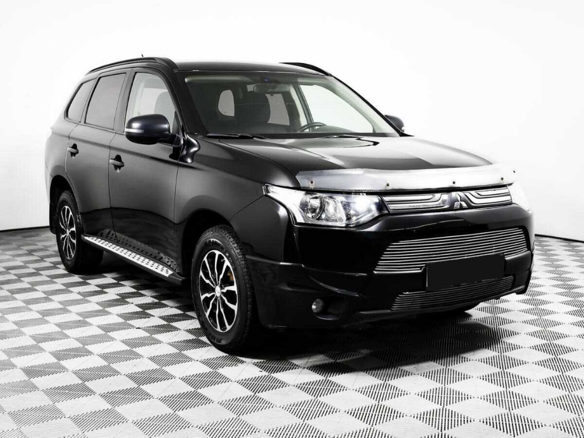 Mitsubishi Outlander 2013 года с пробегом. Фото: #2