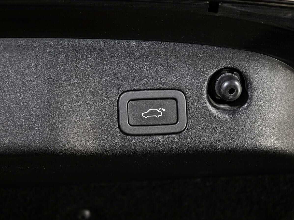 Jaguar XJ 2013 года с пробегом. Фото: #28