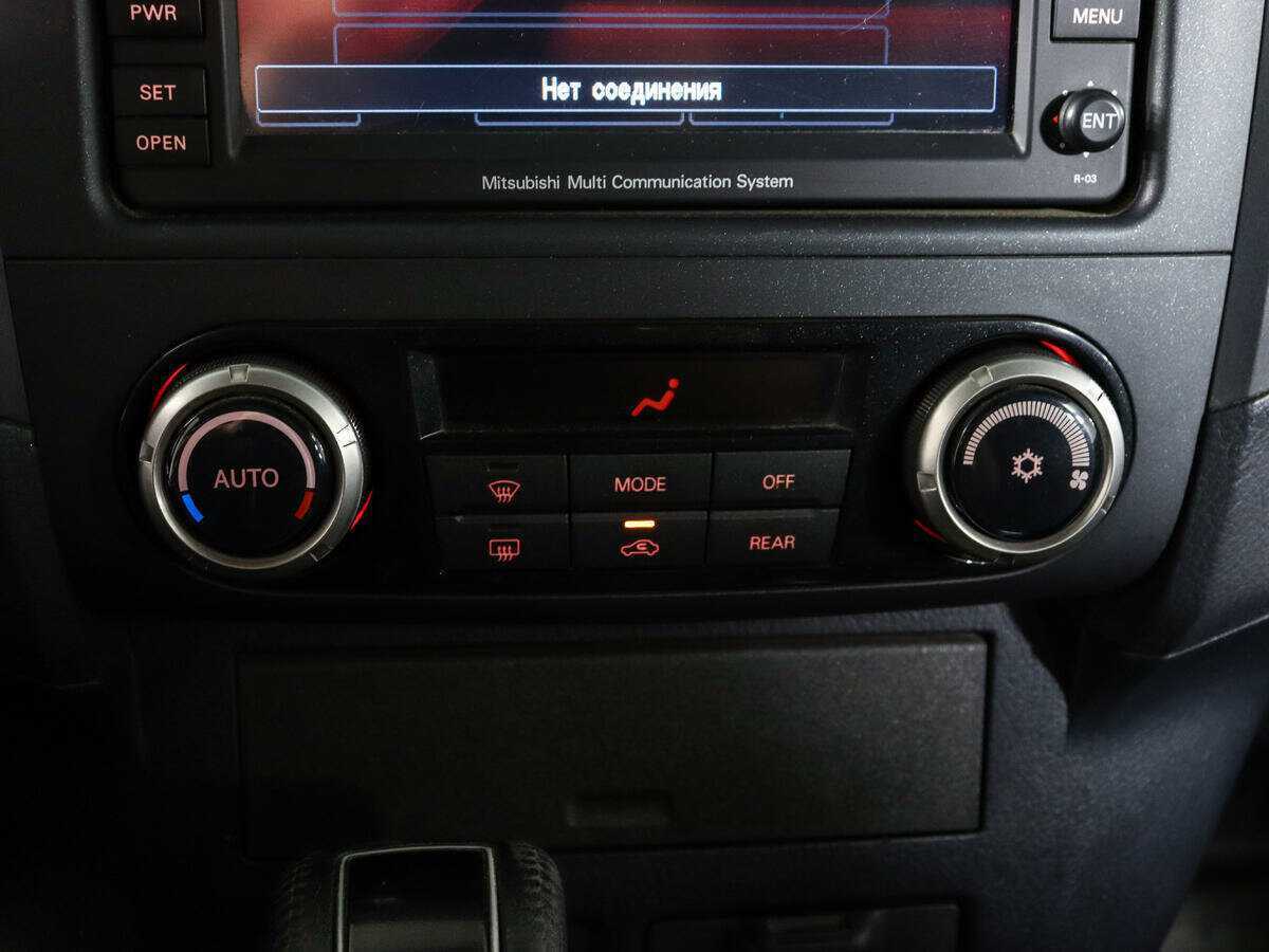 Mitsubishi Pajero 2012 года с пробегом. Фото: #20