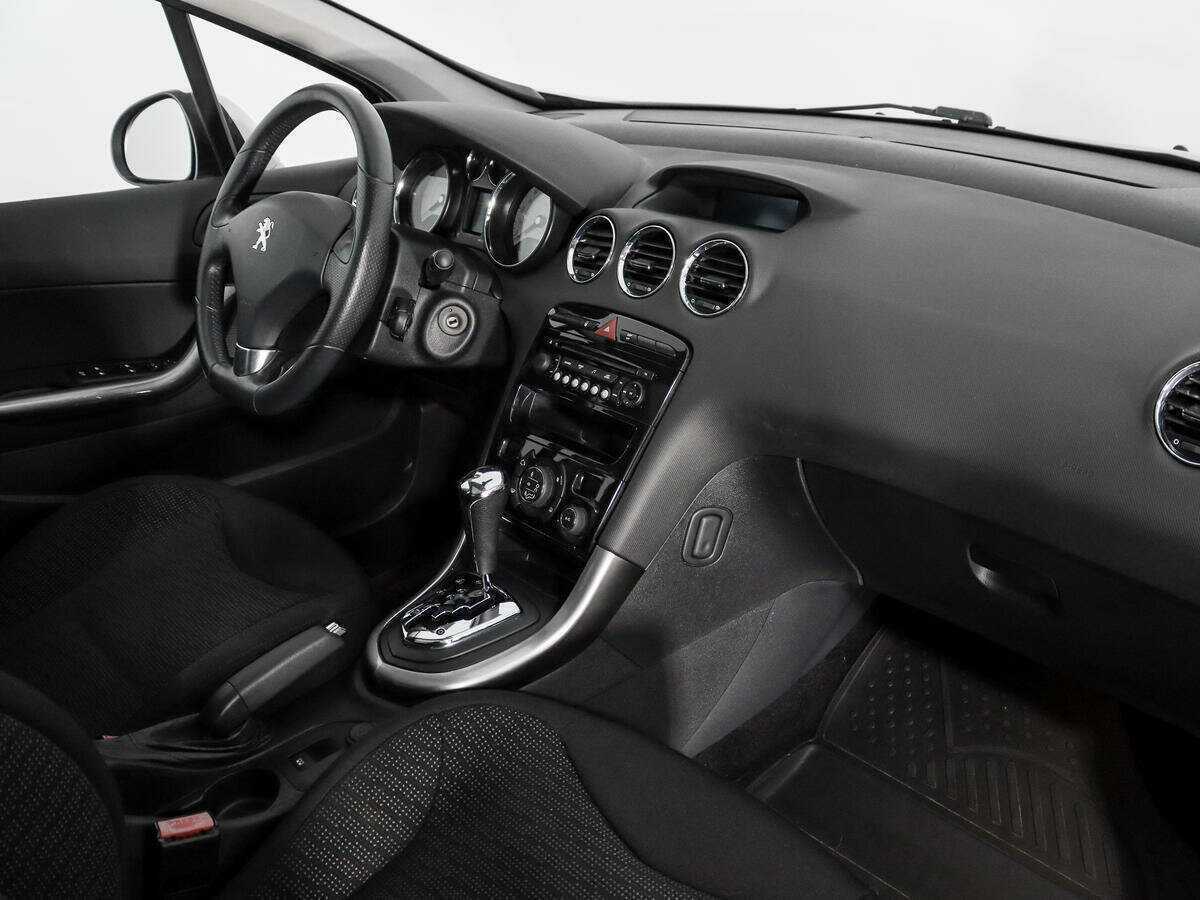 Б/У Пежо 308 2012 года. Фото: #10