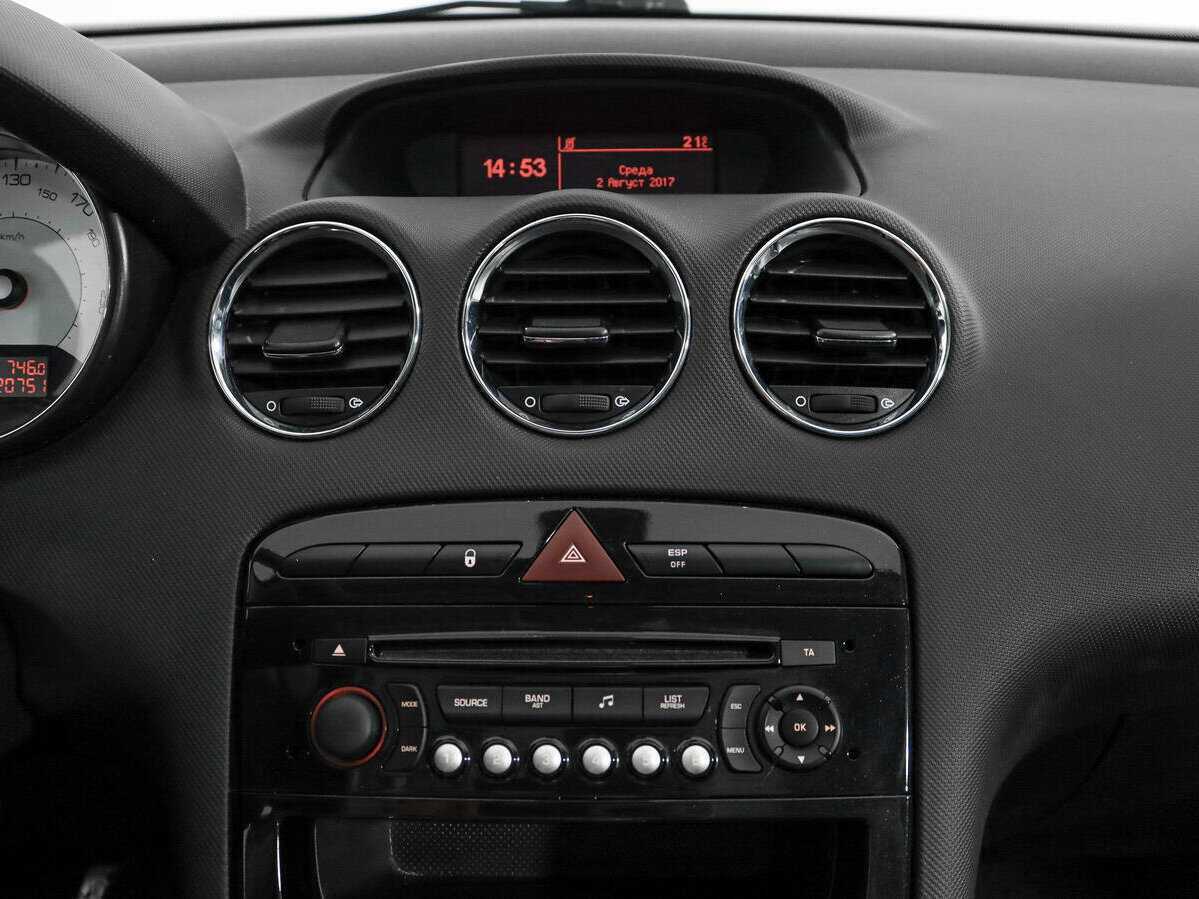 Б/У Пежо 308 2012 года. Фото: #13