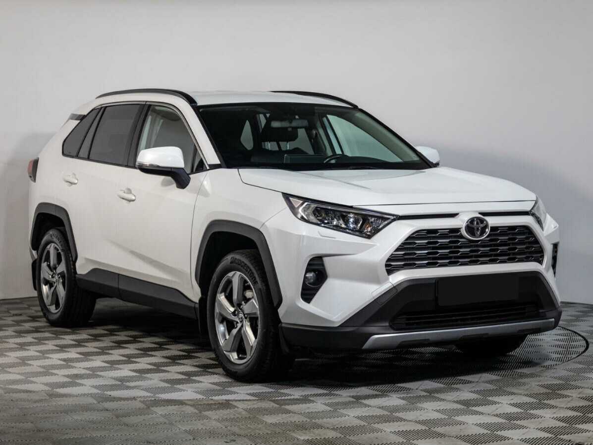 Toyota RAV4 2020 года с пробегом. Фото: #1