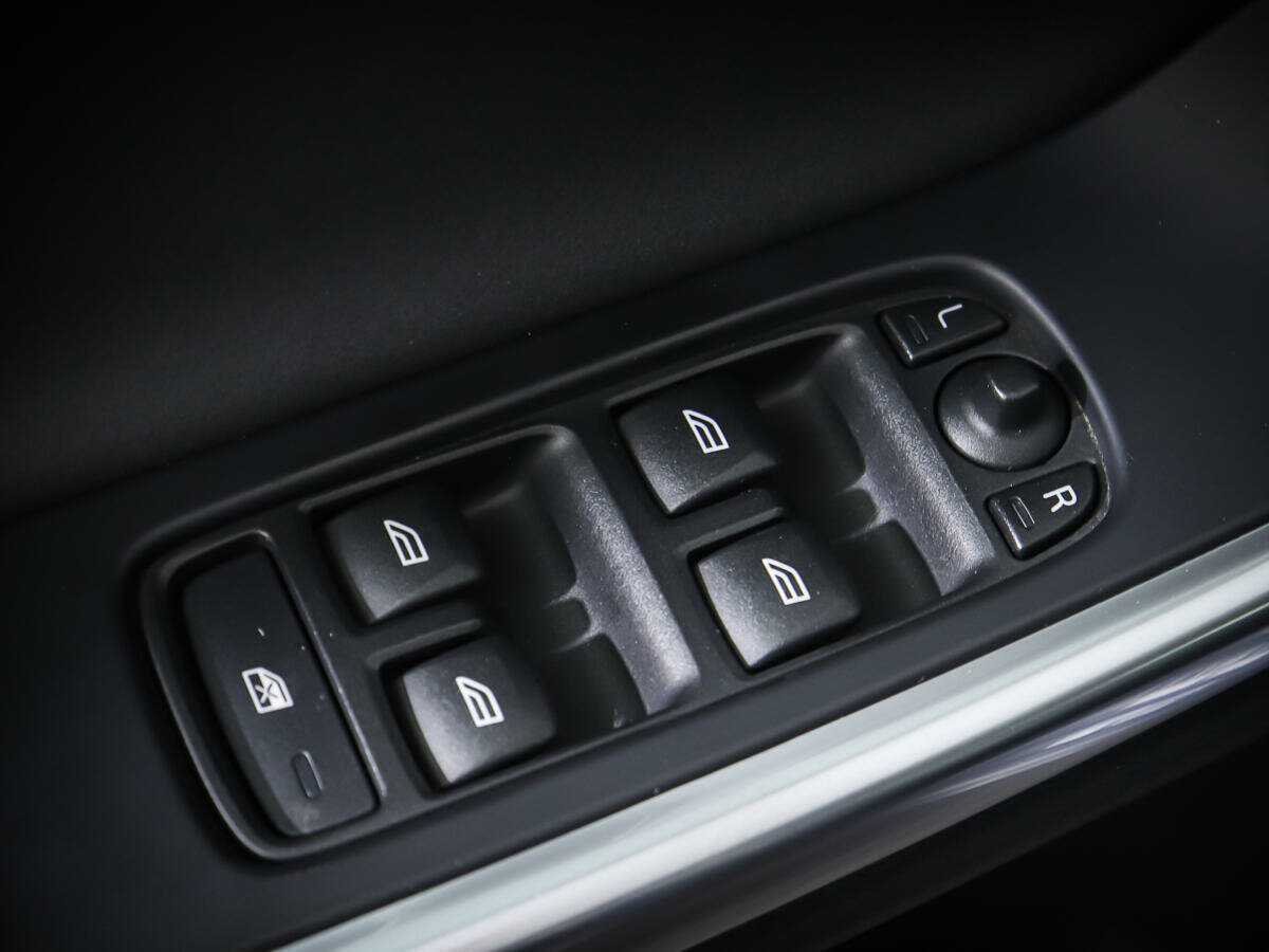 Volvo S60 2013 года с пробегом. Фото: #14