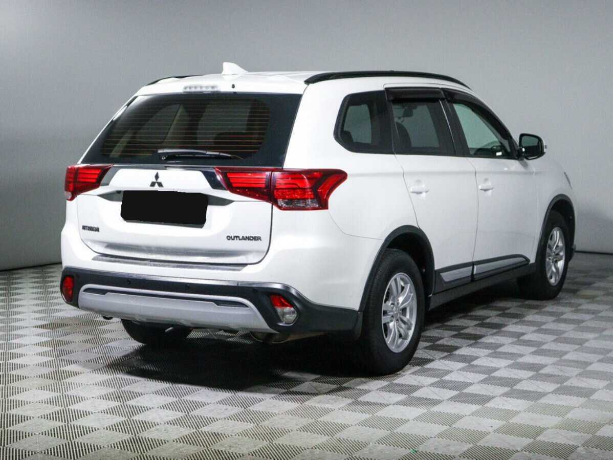 Mitsubishi Outlander 2019 года с пробегом. Фото: #3
