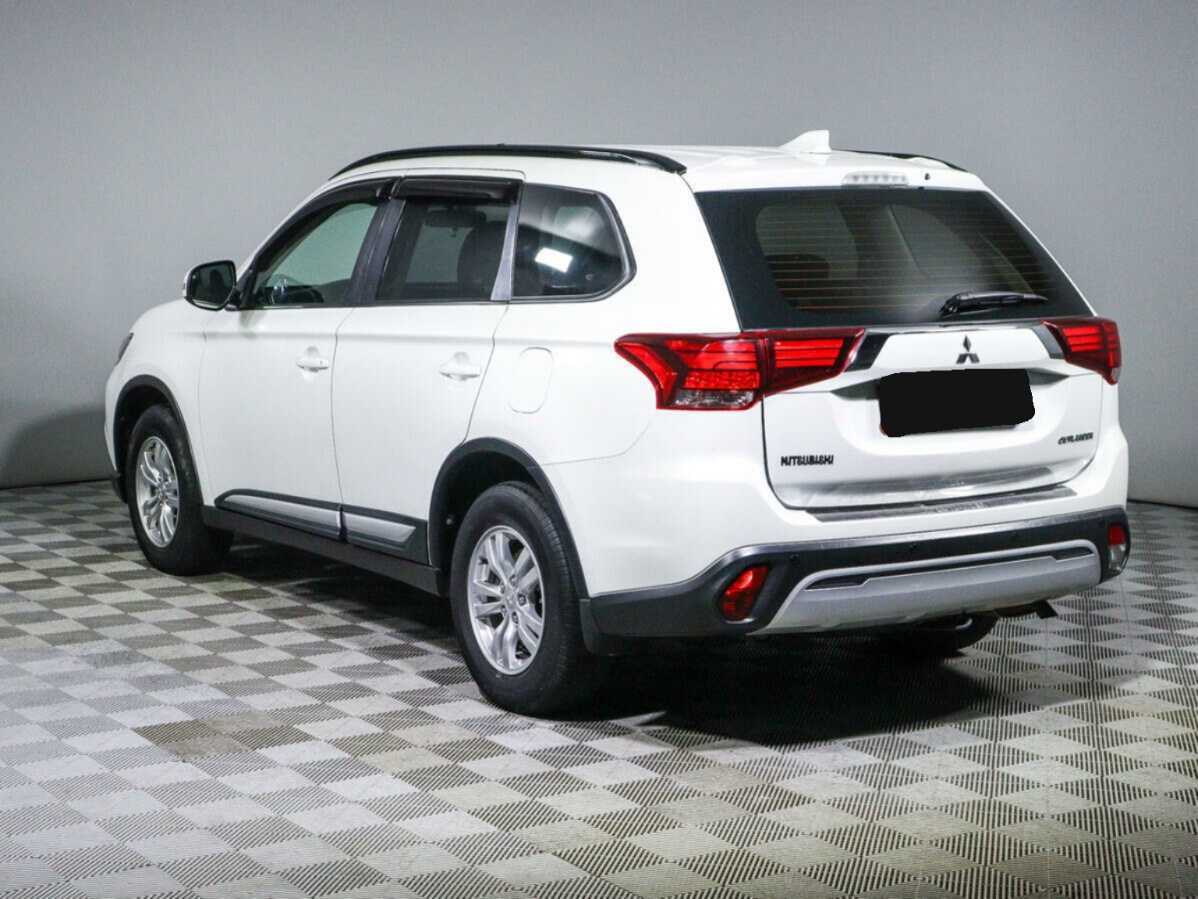 Mitsubishi Outlander 2019 года с пробегом. Фото: #5
