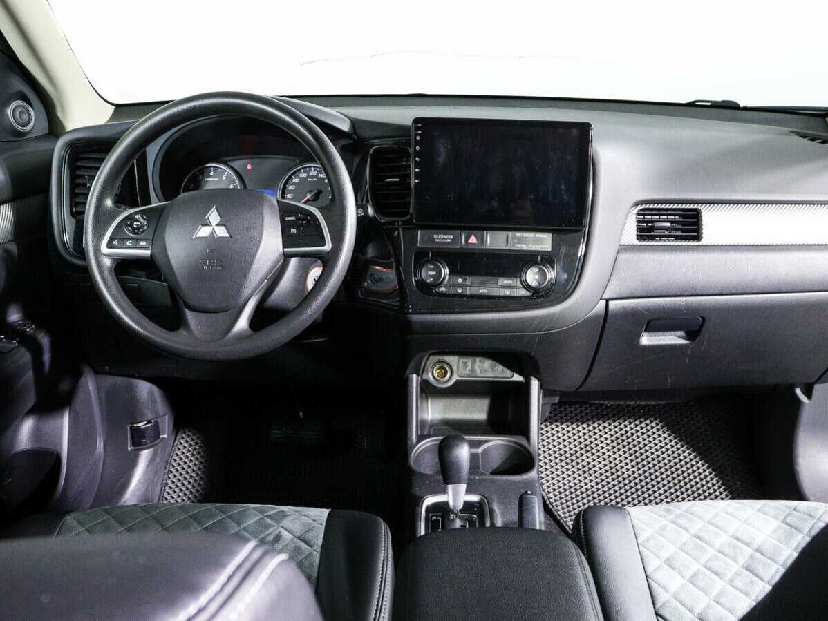 Mitsubishi Outlander 2013 года с пробегом. Фото: #10