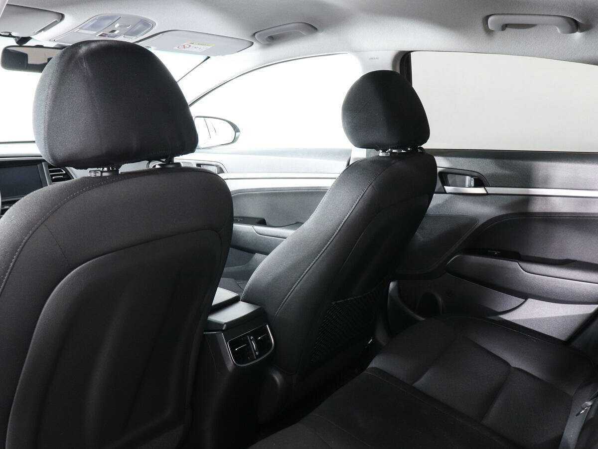 Б/У Хендай Елантра 2019 года. Фото: #11