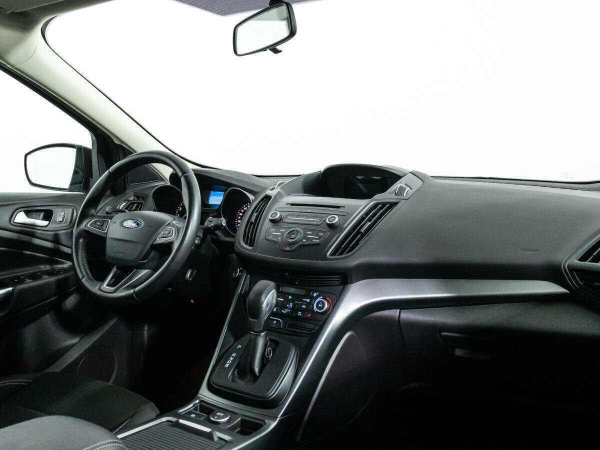 Ford Kuga 2017 года с пробегом. Фото: #8