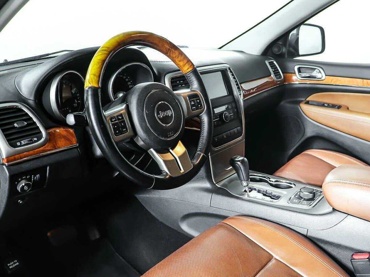 Jeep Grand Cherokee 2012 года с пробегом. Фото: #13