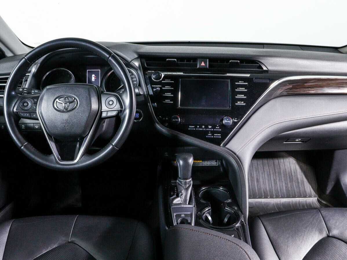 Toyota Camry 2019 года с пробегом. Фото: #11