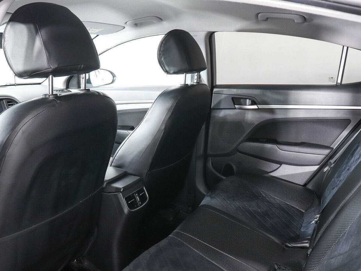 Б/У Хендай Елантра 2019 года. Фото: #11