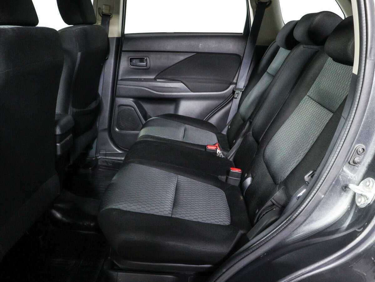 Mitsubishi Outlander 2015 года с пробегом. Фото: #7