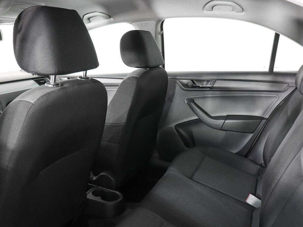 Б/У Шкода Рапид 2018 года. Фото: #11