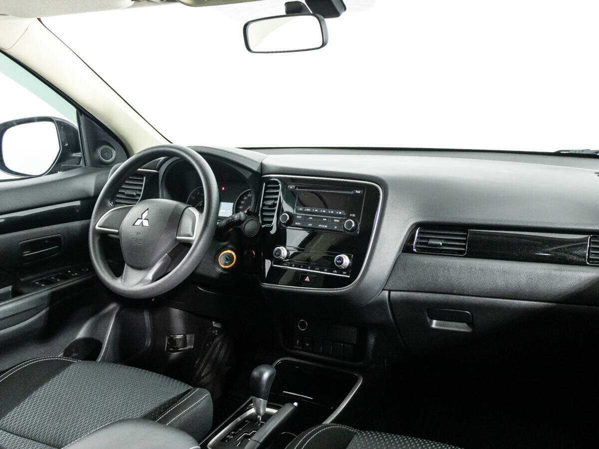 Mitsubishi Outlander 2021 года с пробегом. Фото: #8