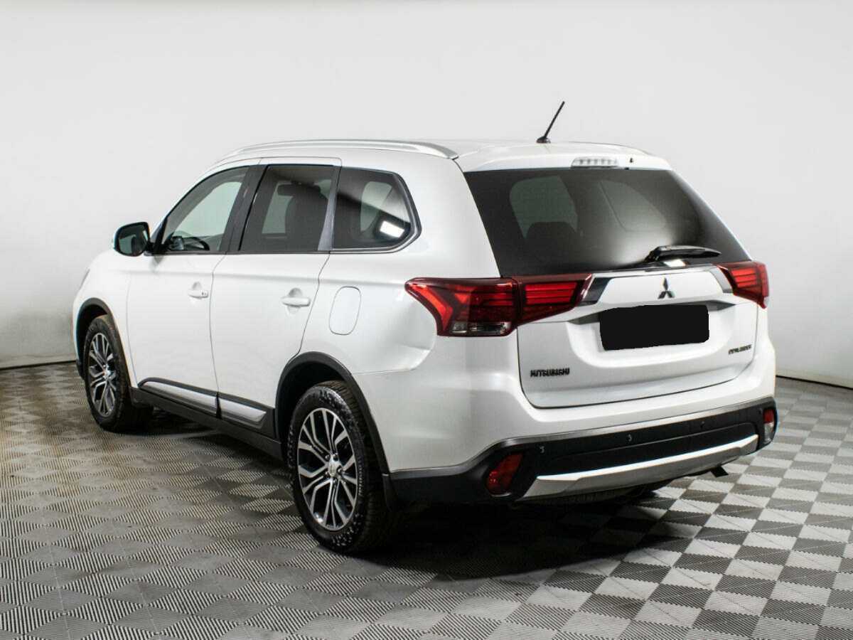 Mitsubishi Outlander 2016 года с пробегом. Фото: #5