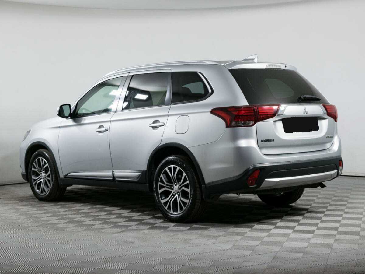 Mitsubishi Outlander 2017 года с пробегом. Фото: #5