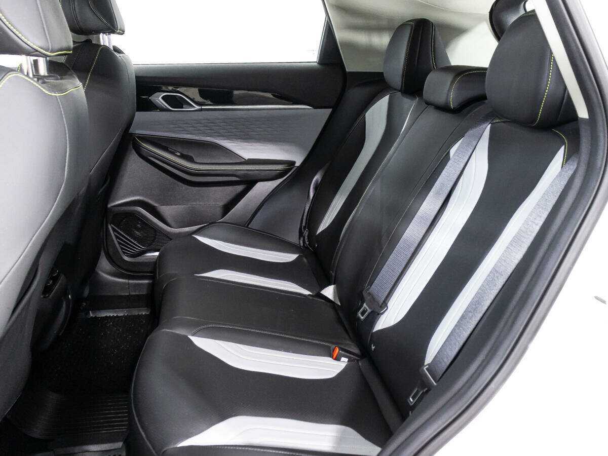 Geely Coolray 2023 года с пробегом. Фото: #9