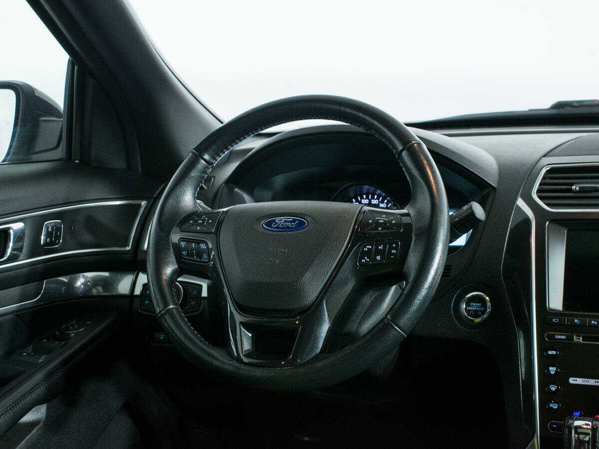 Ford Explorer 2016 года с пробегом. Фото: #10