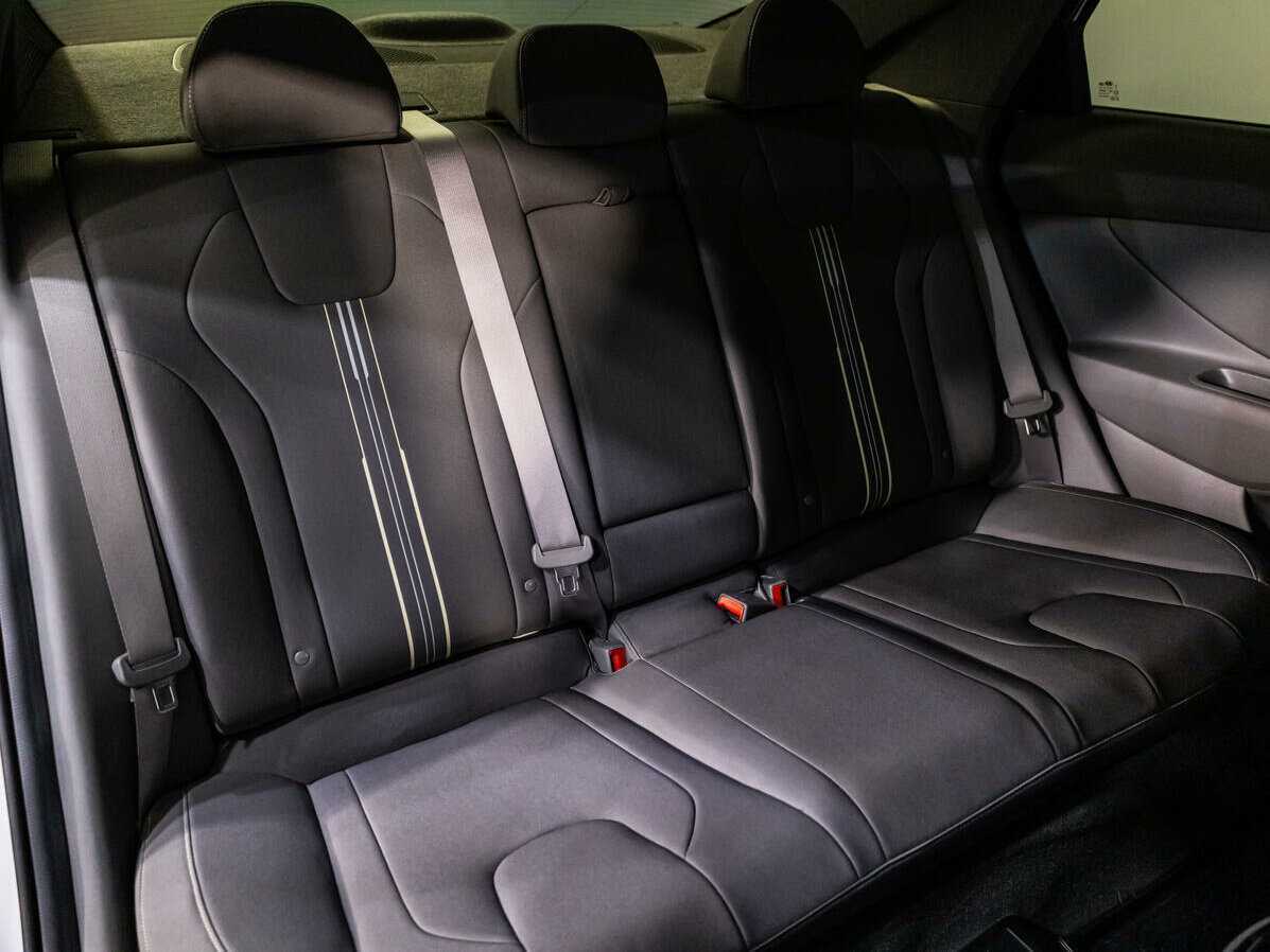 Б/У Хендай Елантра 2021 года. Фото: #8