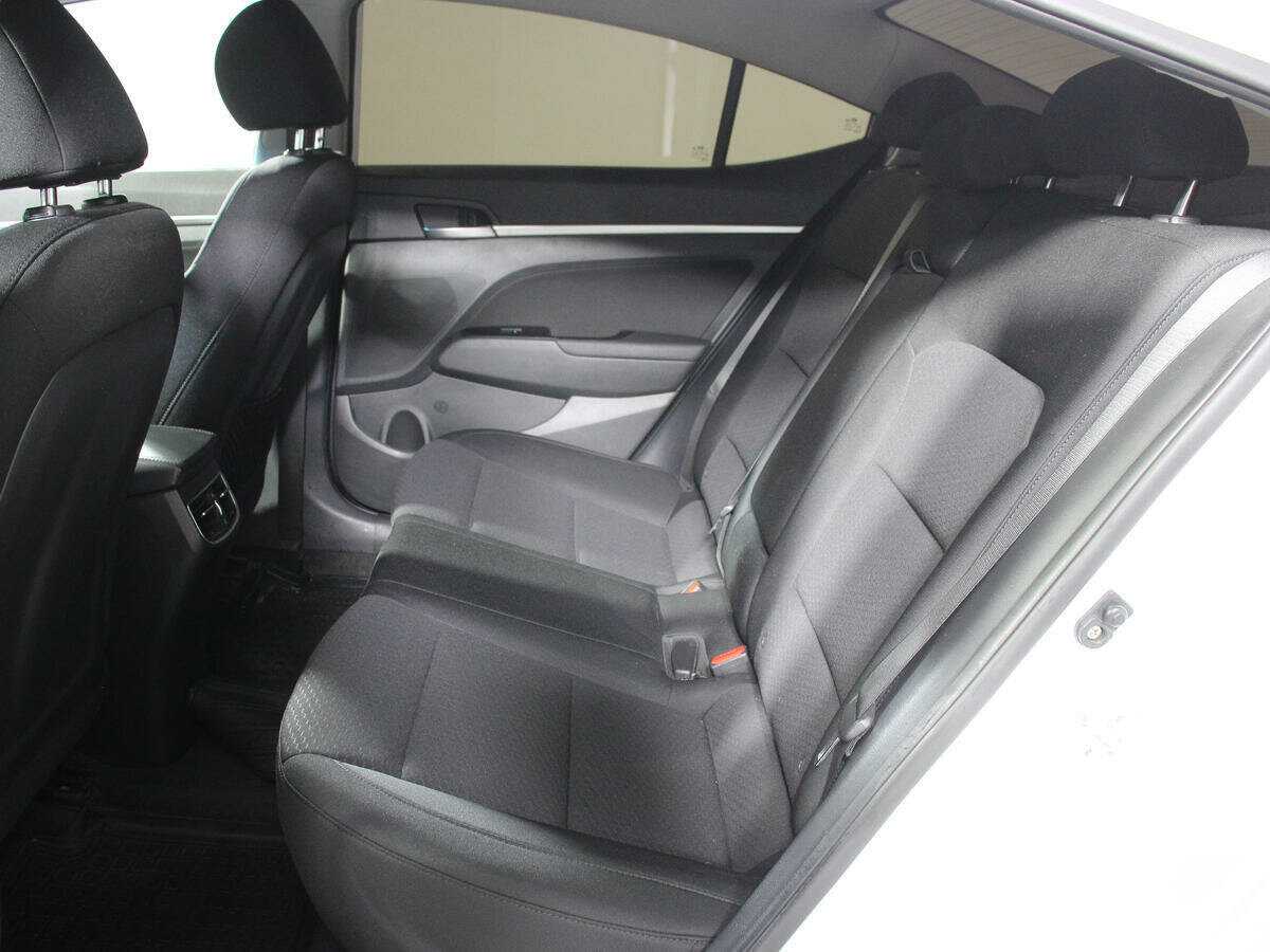 Б/У Хендай Елантра 2020 года. Фото: #6