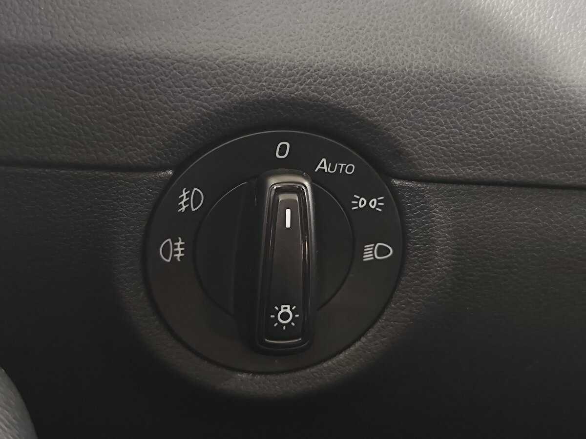 Б/У Шкода Октавия 2014 года. Фото: #17