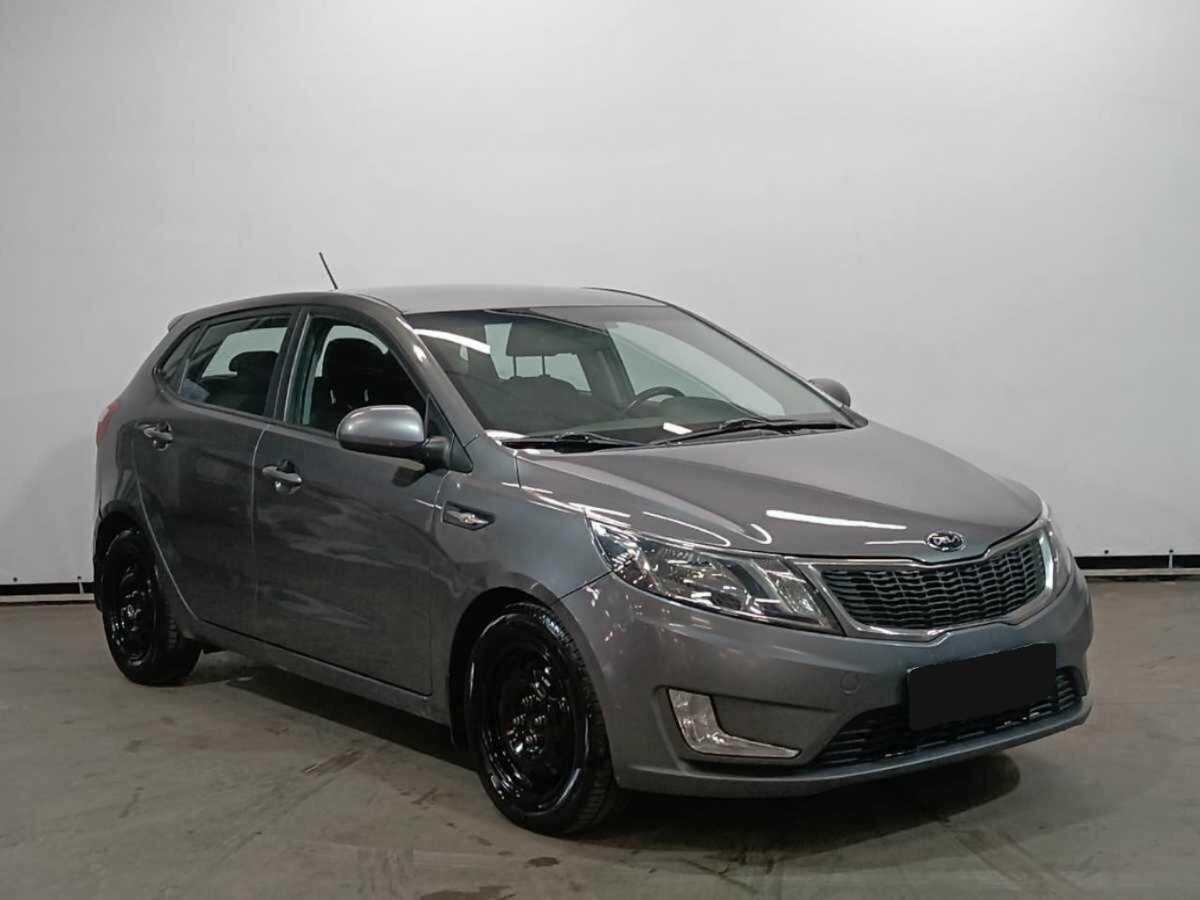 Б/У Киа Рио 2015 года. Фото: #2